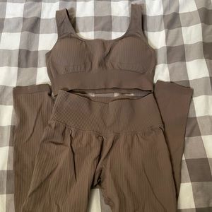 Sports bra and leggings